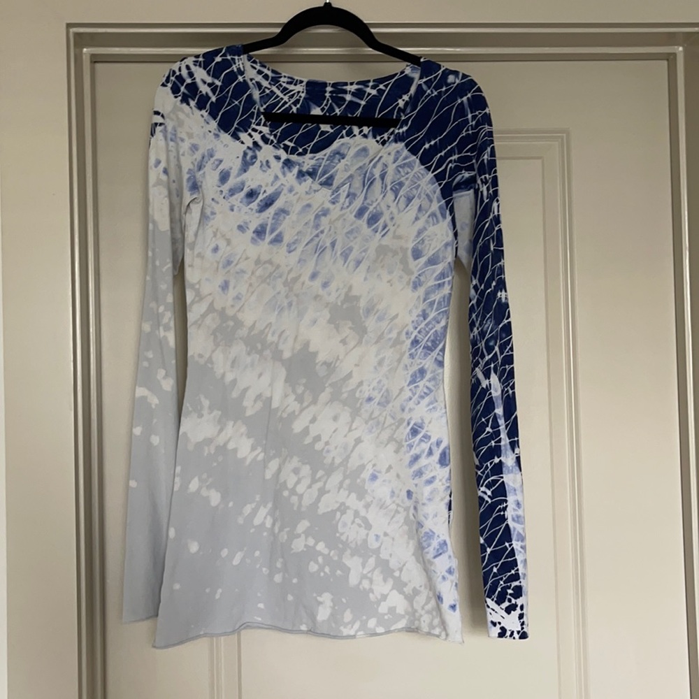 Long Skinny Tee V Neck